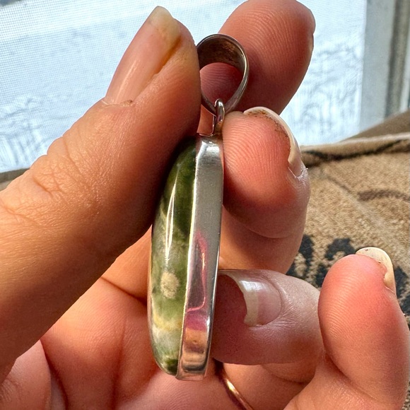 Handcrafted Freeform cabochon of Ocean Jasper in Sterling Silver. - Picture 10 of 14